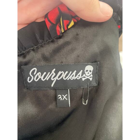 Sourpuss Dress Rockabilly Retro Pin Up Black/Red Roses Size 3X - Picture 4 of 5